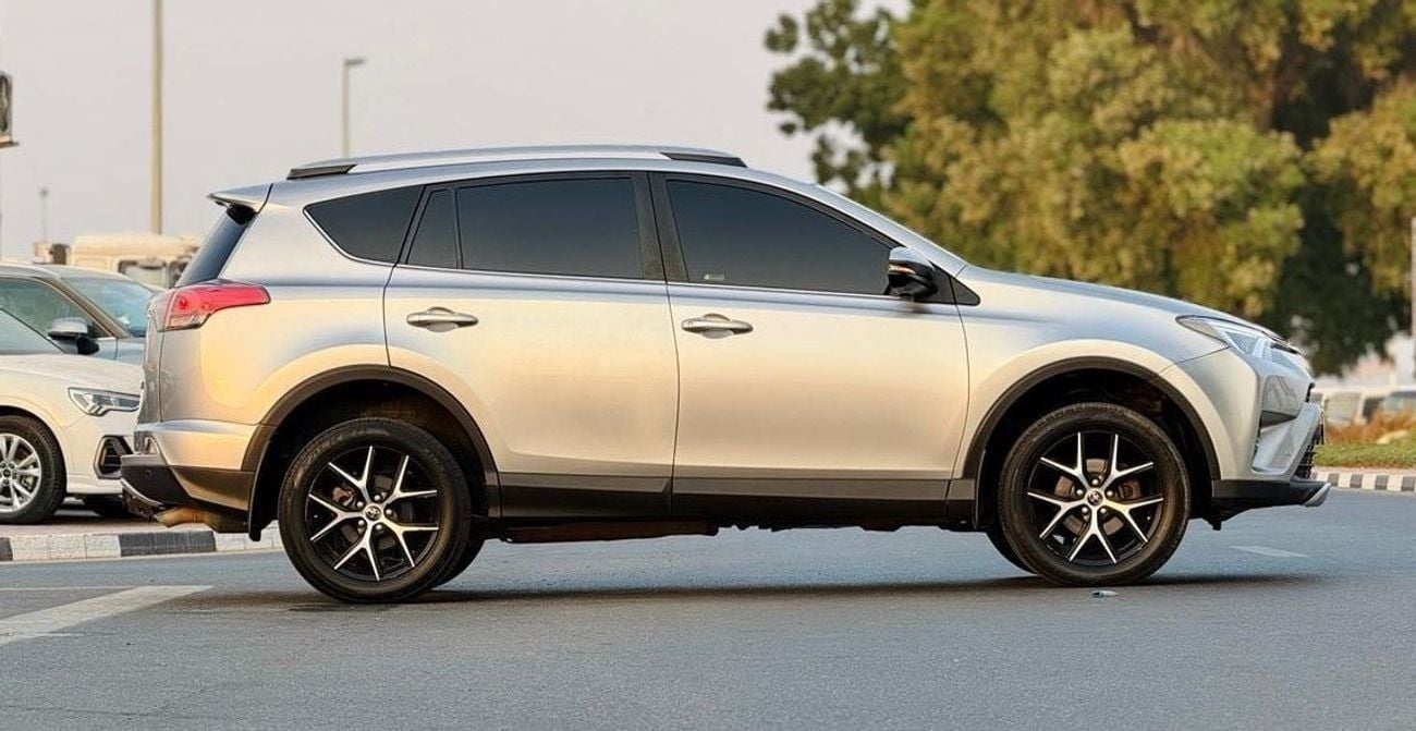 تويوتا راف ٤ -