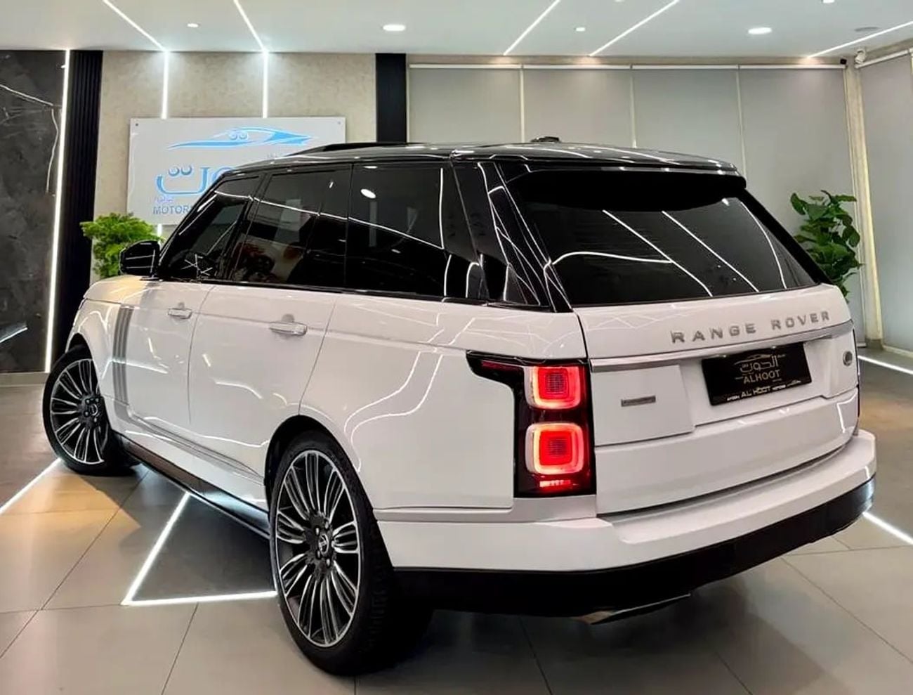 Land Rover Range Rover HSE LWB Autobiography P400 3.0L VOGUE FACELIFT || GCC SPECS || FABULOUS CONDITION || TOP OPTIONS ||
