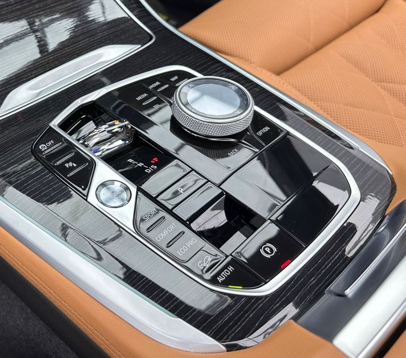 بي أم دبليو X5 2025 BMW X5 xDrive40i M-Sport Pro, 5 Years BMW Warranty + Service Package, BMW Full Service History,