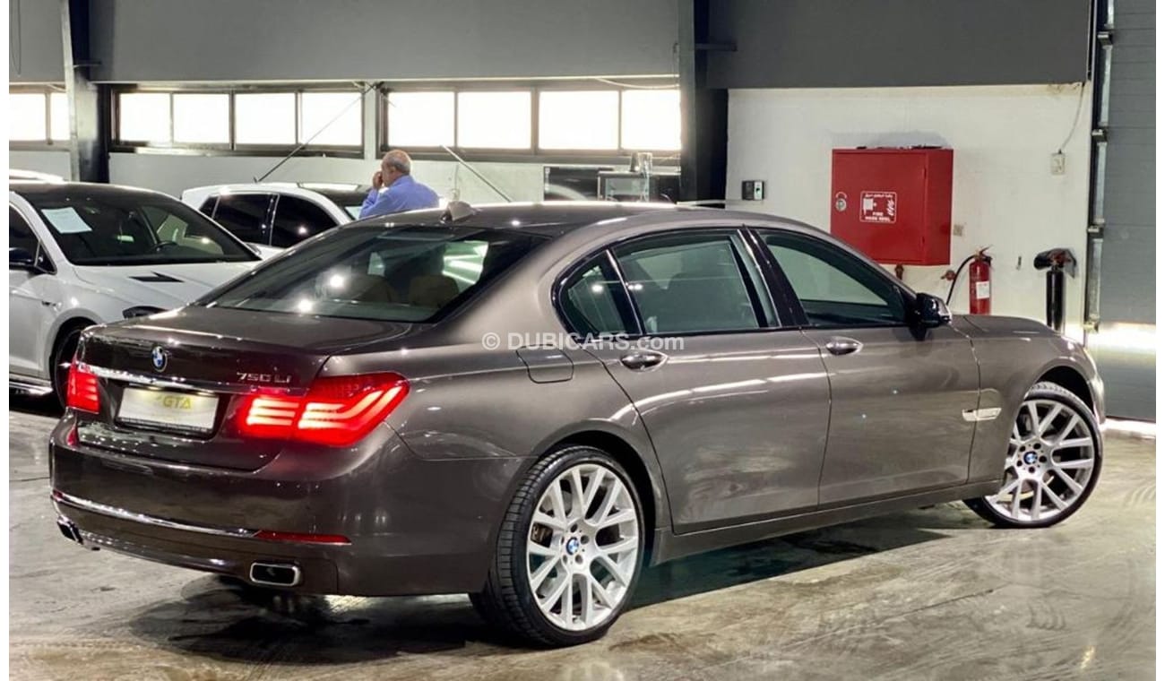 BMW 750Li 2014 BMW 750 LI EXCLUSIVE ORIGINAL PAINT FULL AGMC SERVICE HISTORY