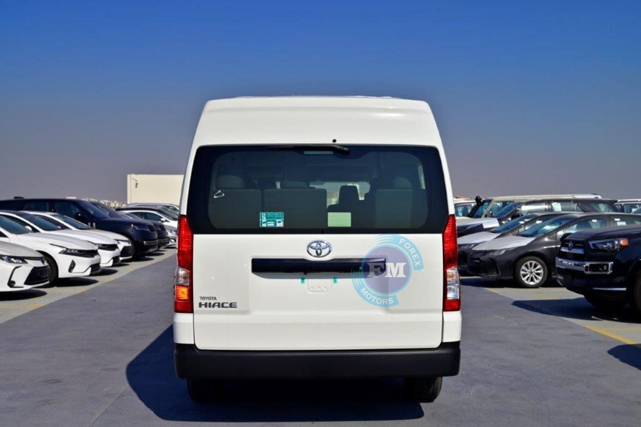 Toyota Hiace V6 3.5L 13 Seater