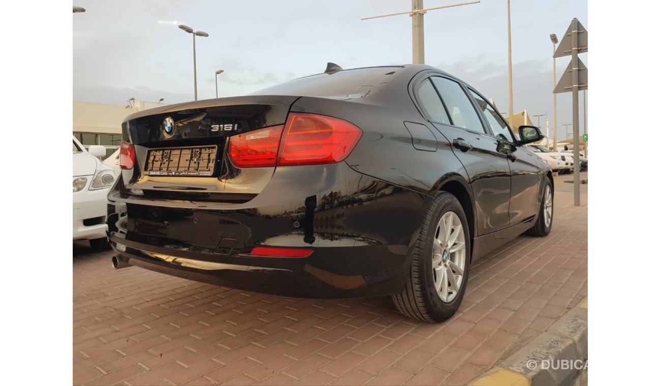 BMW 316i Bmw 316 model 2015 car prefect condition full service full option low mileage