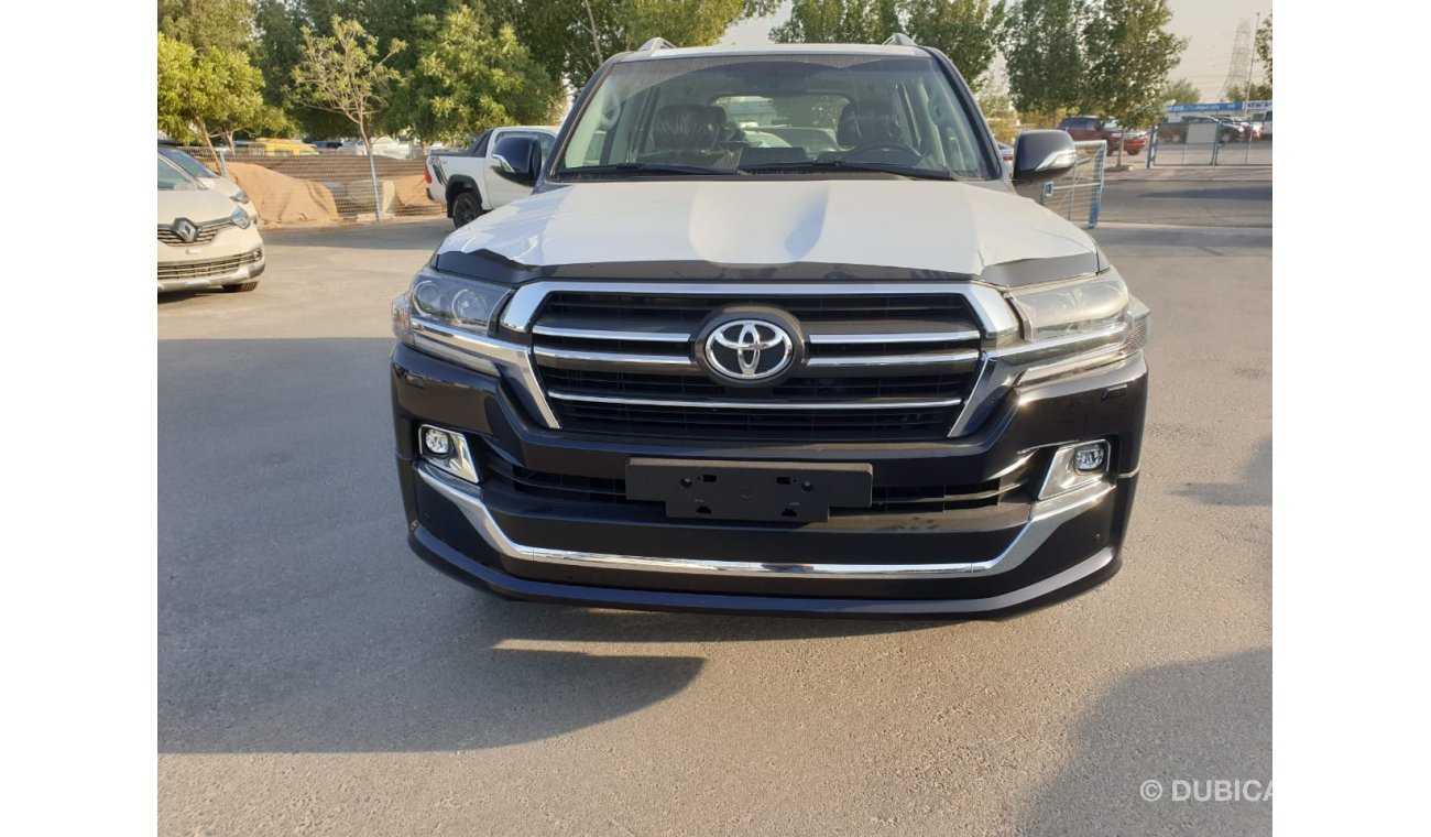 Toyota Land Cruiser 4.6L GXR GT WITH LEATHER SEATS