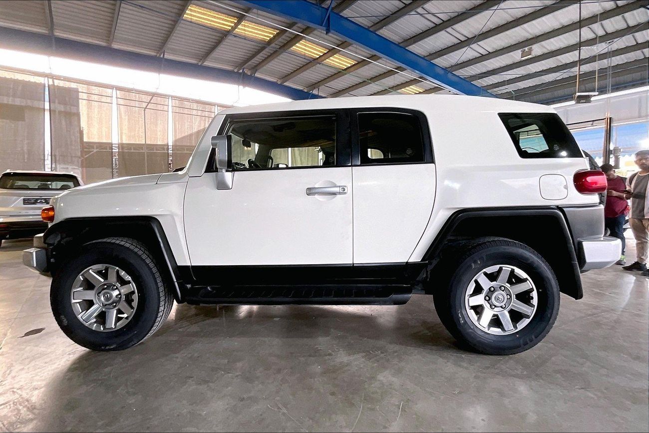 تويوتا إف جي كروزر GXR | شامل الضمان | 0 ﺪﻔﻋﺓ ﺃﻮﻟﻯ