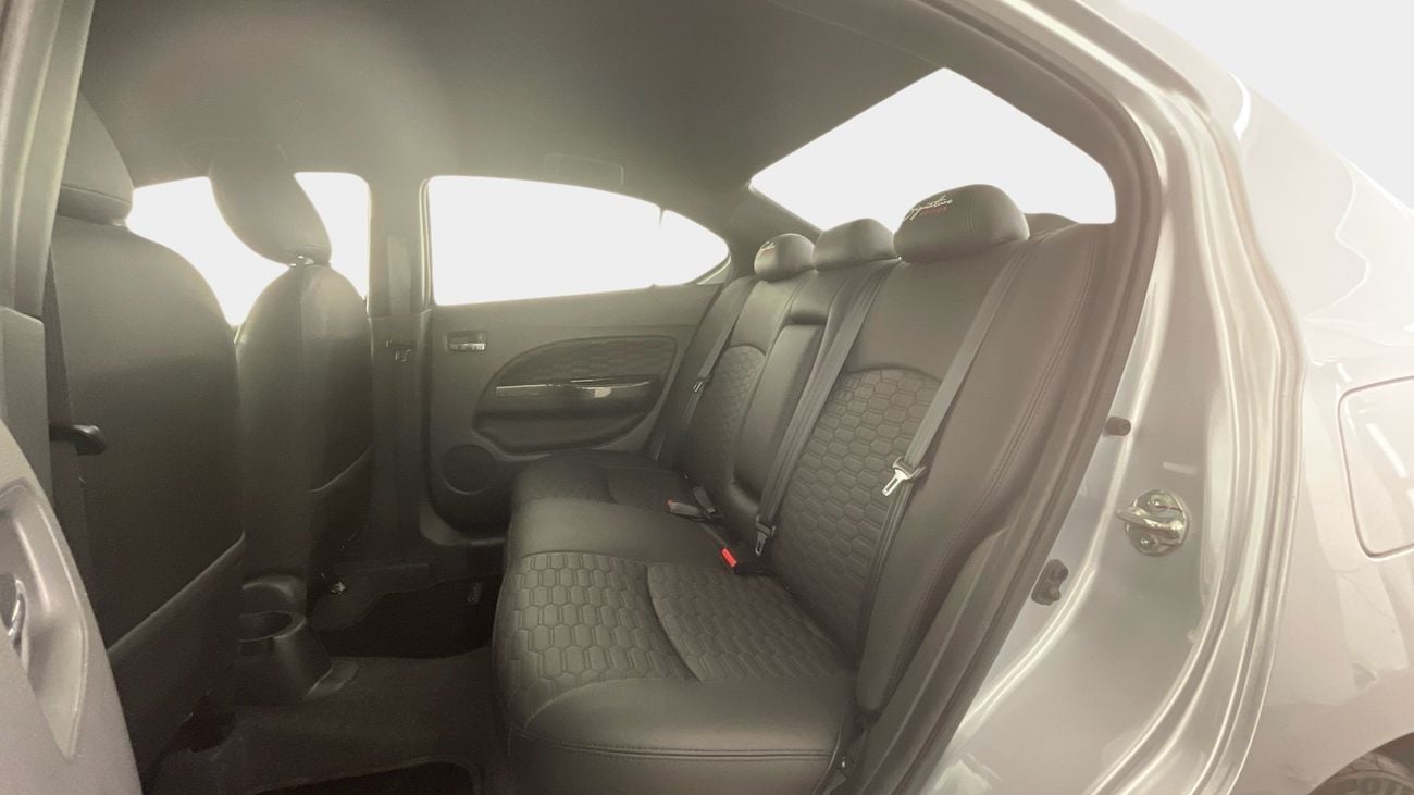 ميتسوبيشي اتراج Signature Edition | شامل الضمان | 0 ﺪﻔﻋﺓ ﺃﻮﻟﻯ