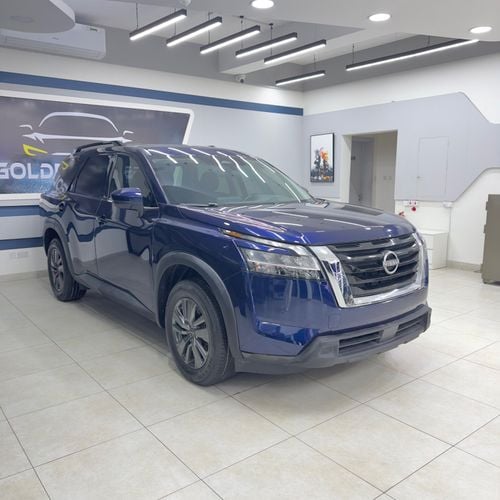 Nissan Pathfinder SV 3.5L AWD (7 Seater)