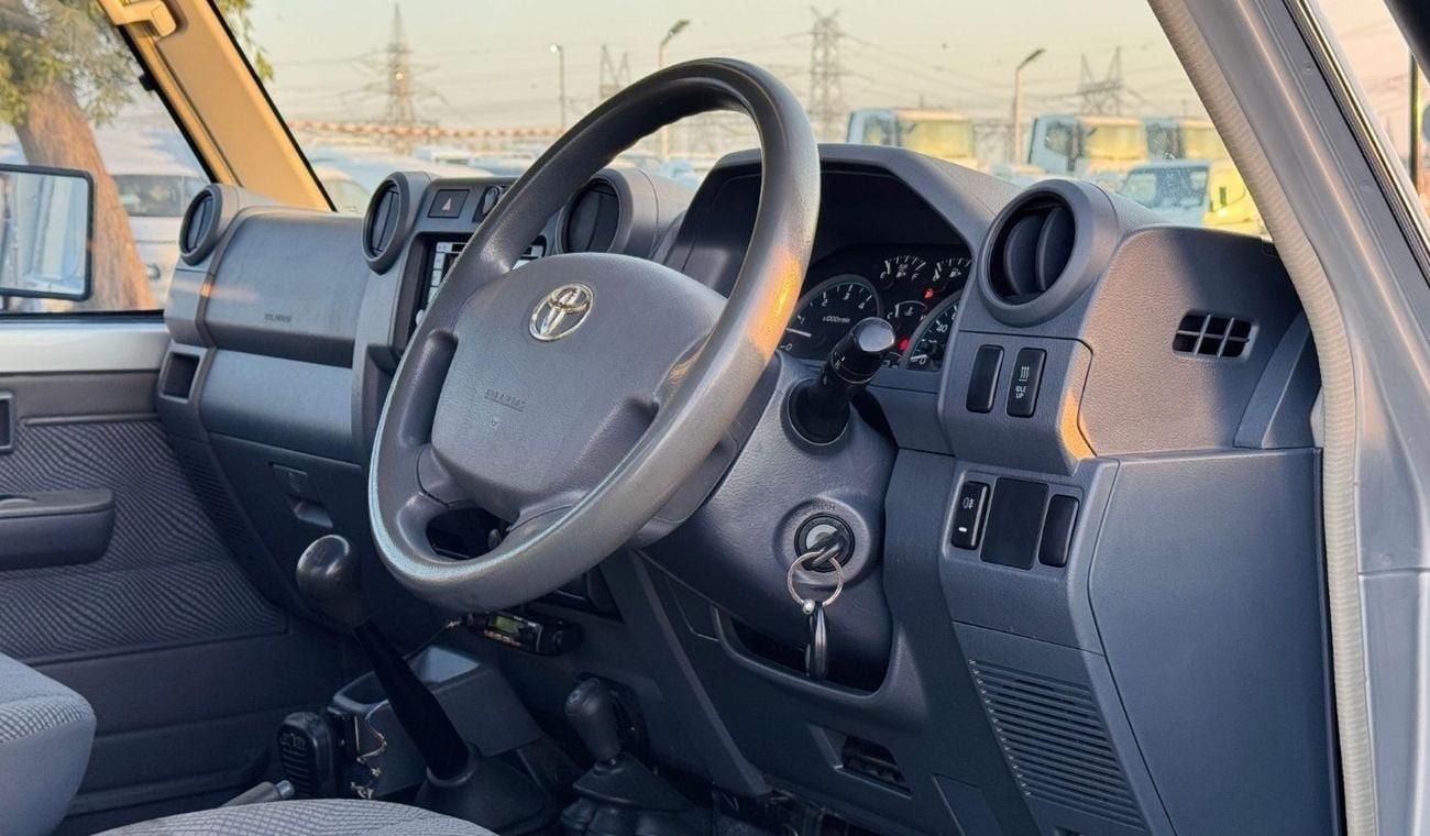 Toyota Land Cruiser Pick Up PREMIUM BULL BAR INSTALLED | RHD | 2010 | SINGLE CABIN | MANUAL TRANSMISSION | AIR SNORKEL | 4.5L DI