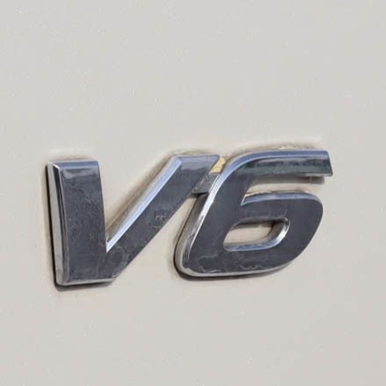 تويوتا فورتونر GXR 4.0L (278 HP) Toyota Fortuner 4.0L V6  2022 GCC 4WD Original Paint & Accident Free  excellent co