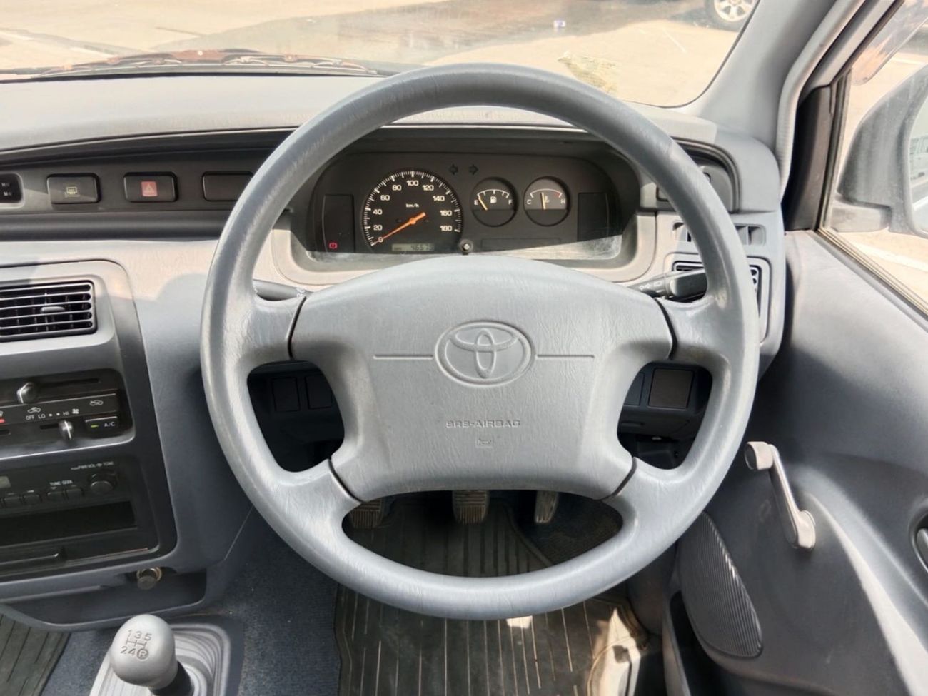 Toyota Noah TOYOTA NOAH RIGHT HAND DRIVE  (PM1606)
