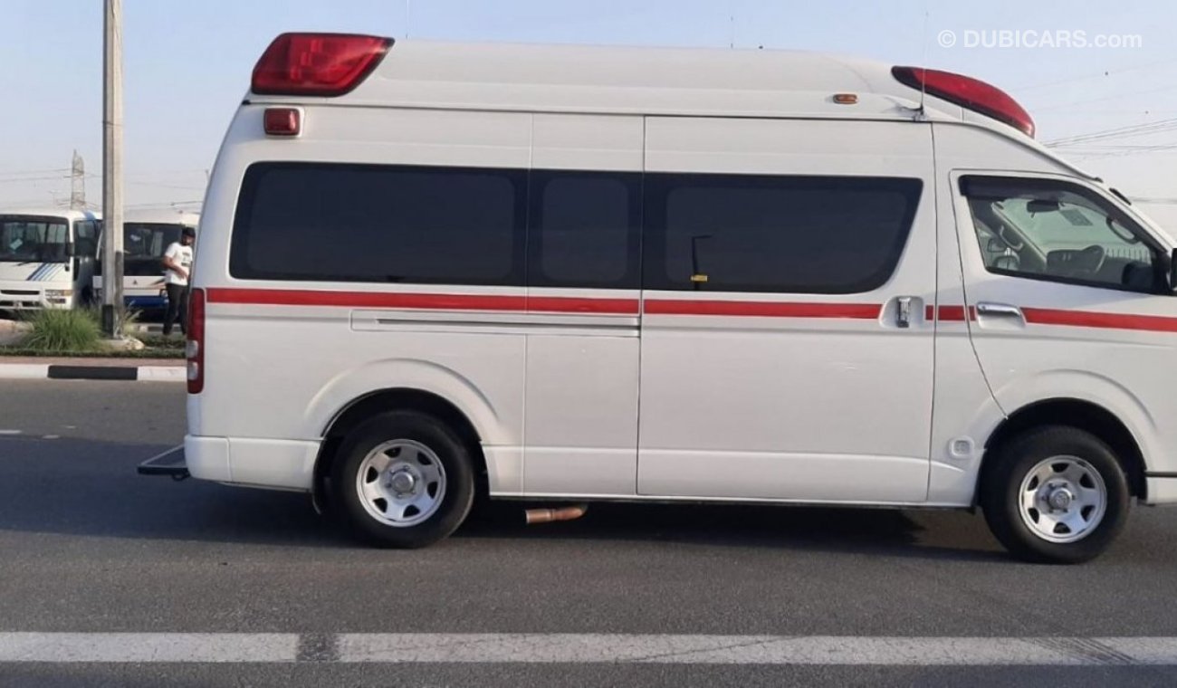 تويوتا هاياس TOYOTA HIACE OROGINAL JAPANI AMBULANCE 2TR 2.7 CC 2013 MODEL STOCK ID 1527