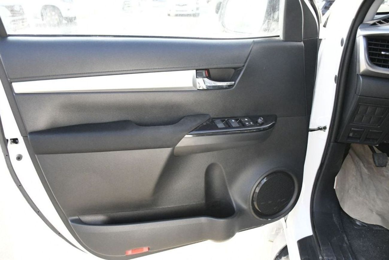 تويوتا هيلوكس TOYOTA HILUX 2.4 DSL DC 4X4 MANUAL TRANSMISSION WITH AUTO & REAR AC