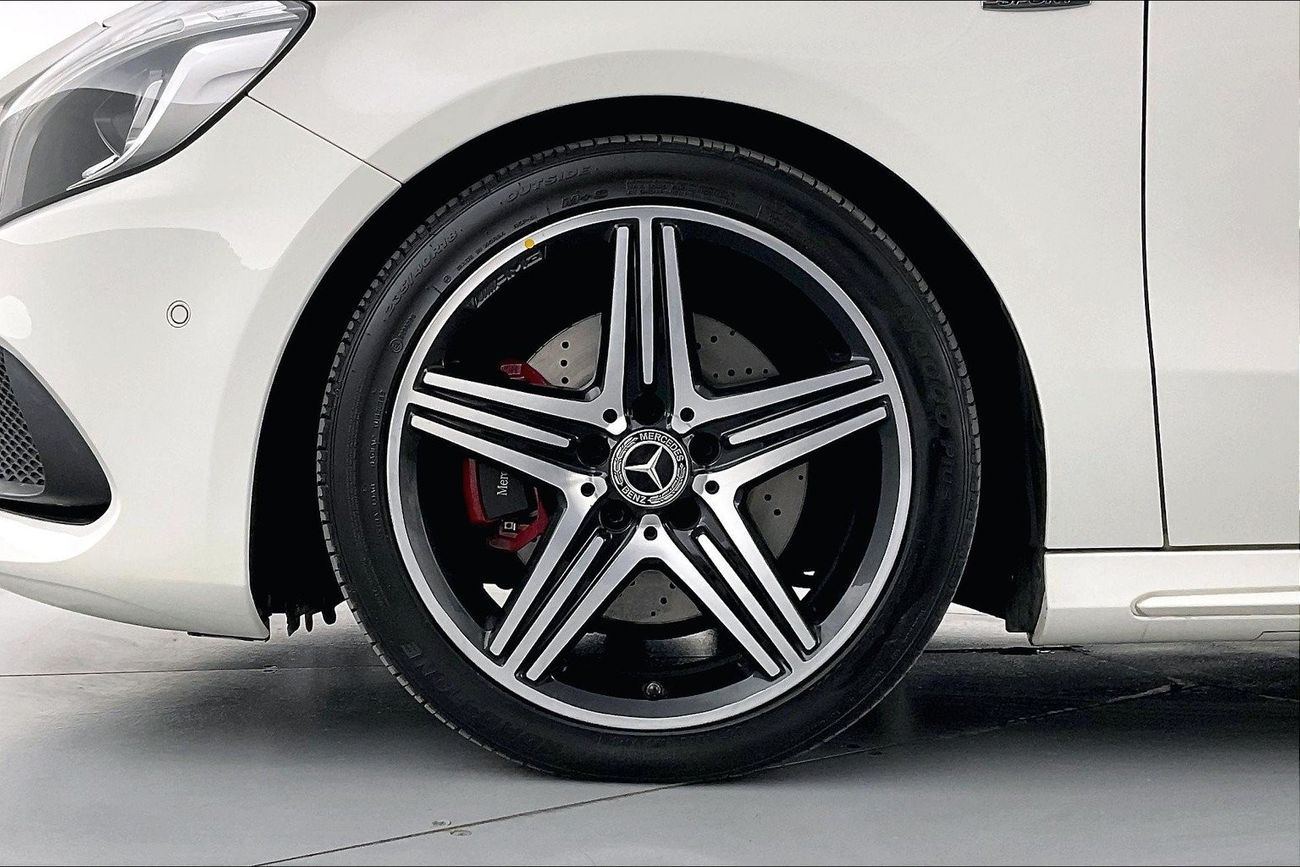 Mercedes-Benz A 250 Sport AMG (W176) | 1 year free warranty | 0 Down Payment