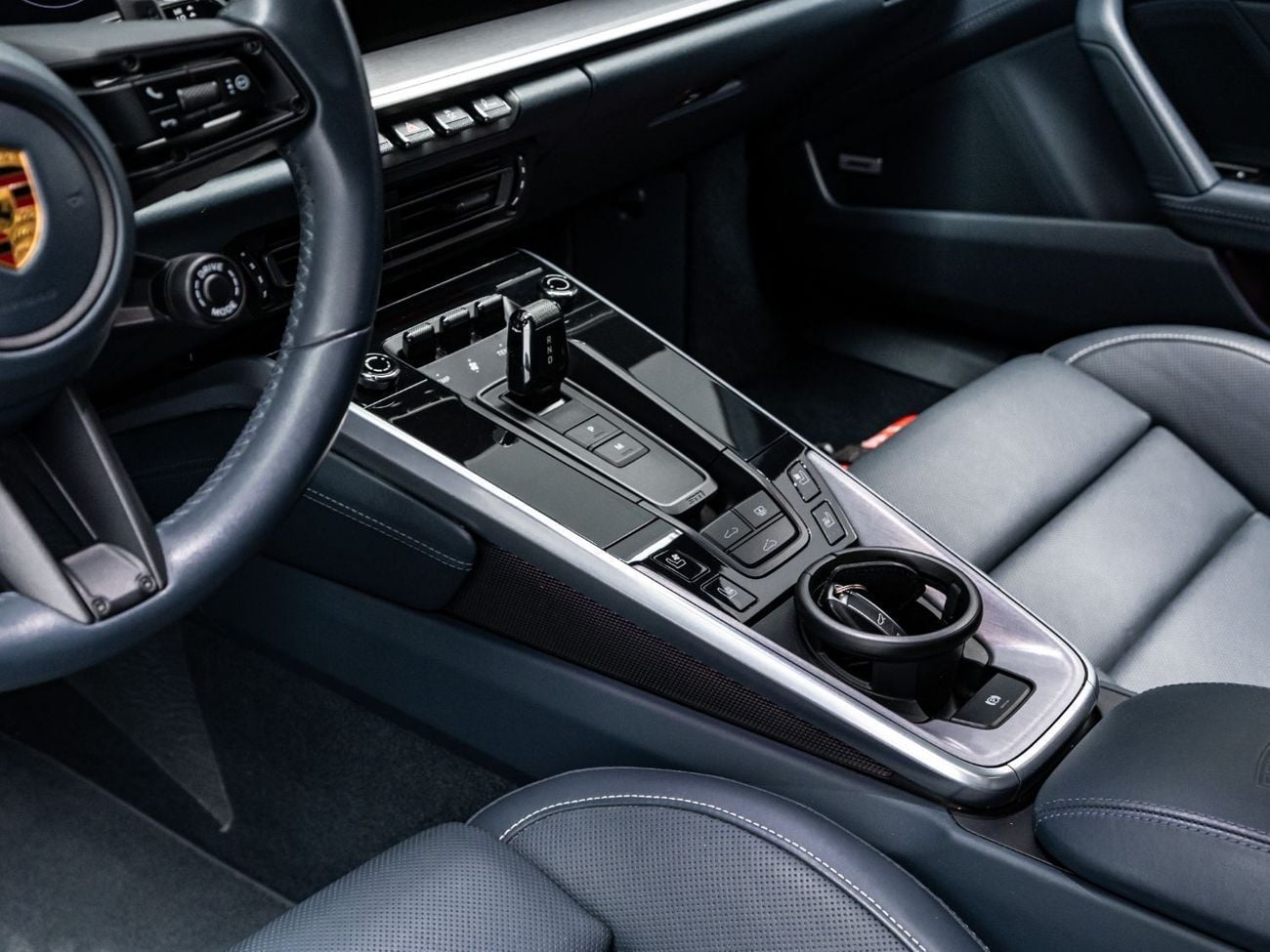 بورش 911 2022 Porsche Turbo S, 3.8L F6, 4WD, 640 bhp, 8 Speed Automatic (PDK)