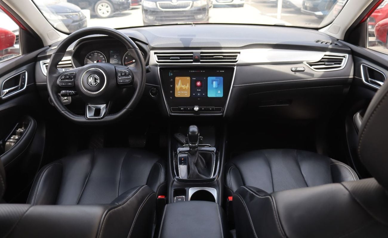 أم جي 5 ام جى 5 - 2024- خليجى - فل أوبشن - بمحرك 1.5- تشيكات وكاله - بحاله ممتازه من الداخل والخارج