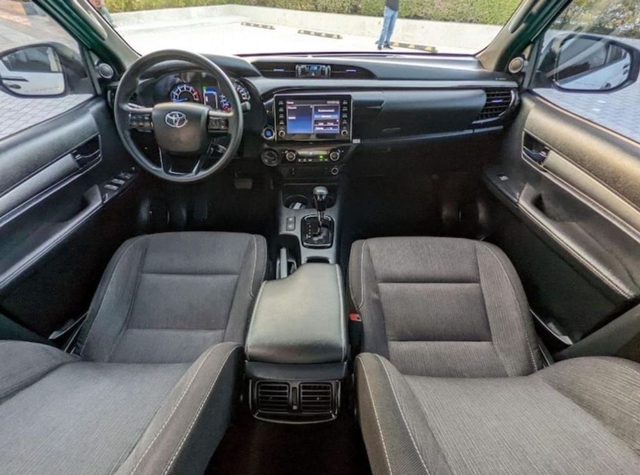 Toyota Hilux Toyota Hilux pickup double cabine 4.0 L 6 cylinder gasoline 2022