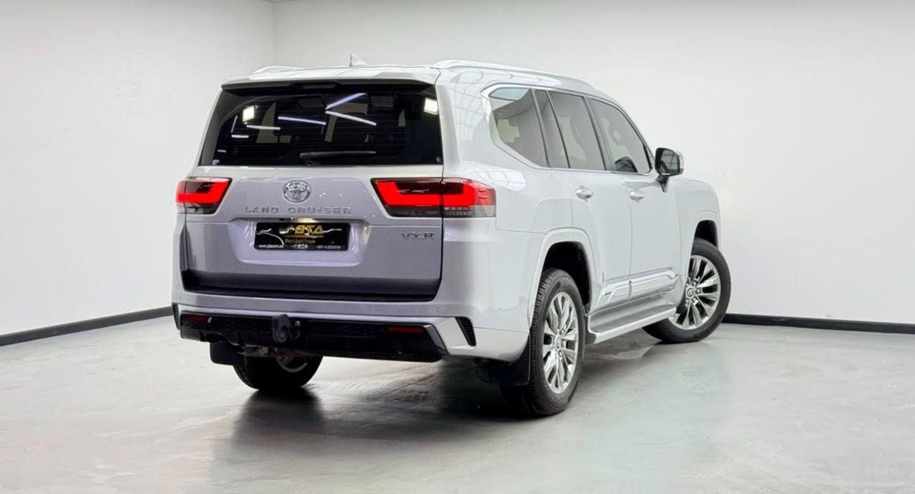 Toyota Land Cruiser VXR 2024 Toyota Land Cruiser VXR, 2030 Toyota Warranty, 2029 Toyota Service Pack, Low Km, 7 Seater, GCC