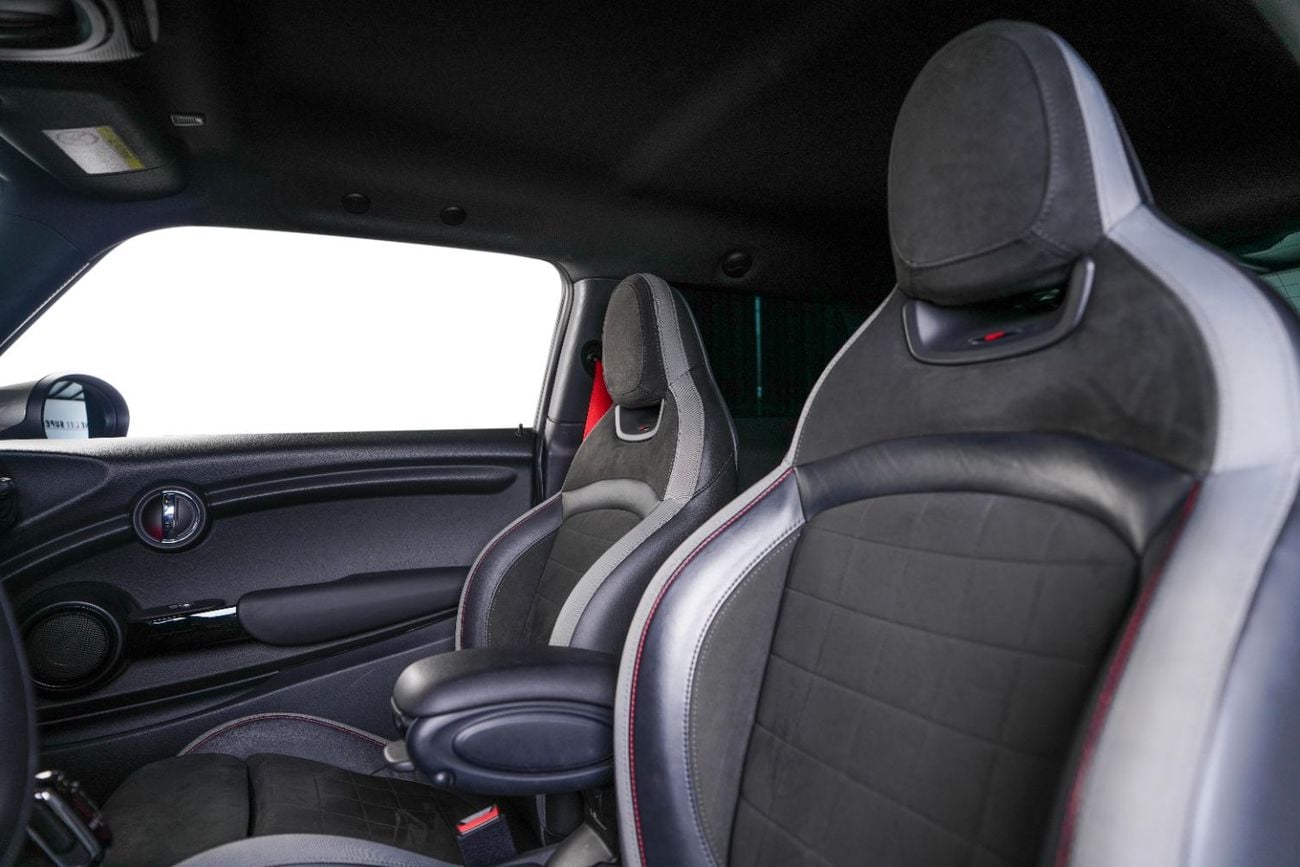 ميني كوبر إس JCW