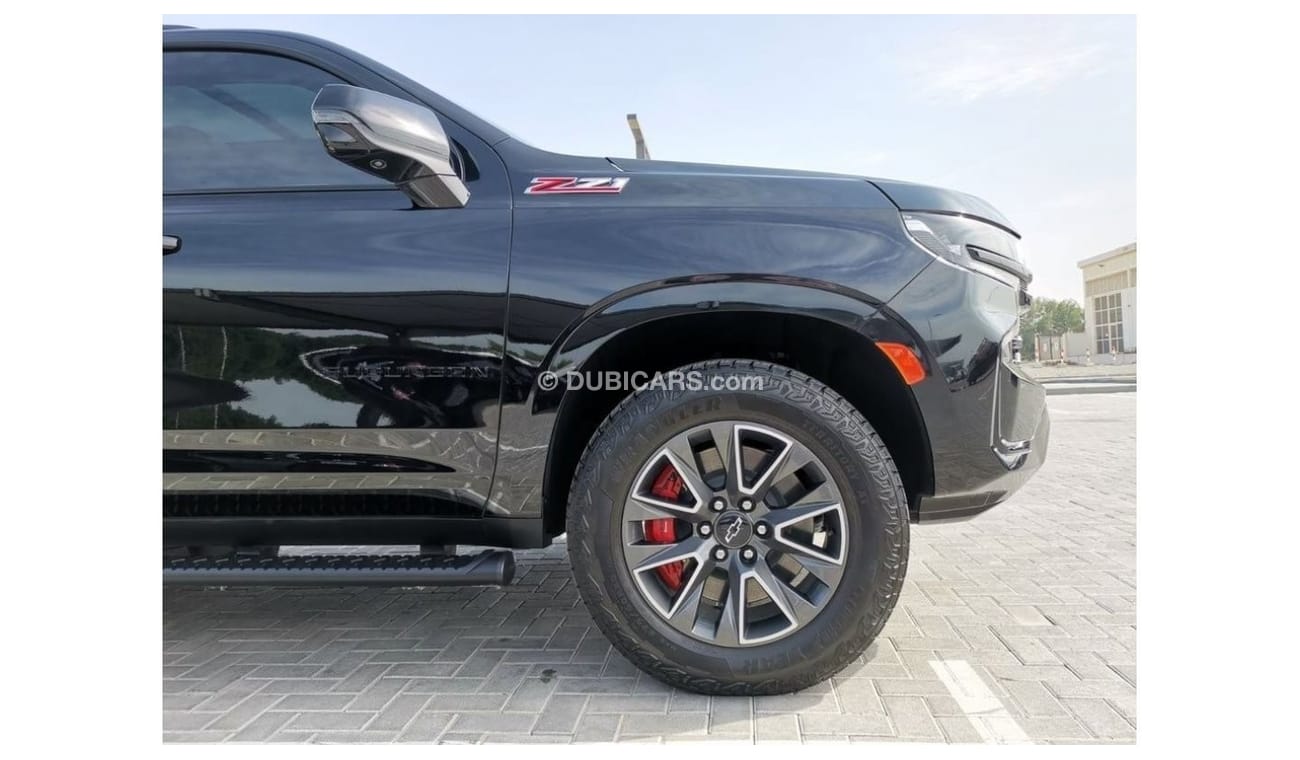 Chevrolet Suburban Chevrolet Z71 Suburban - 2023- Black