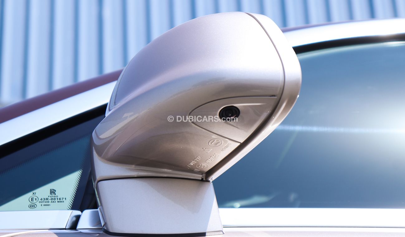 Rolls-Royce Wraith GCC Starlight 2019 (Two-tone colour)