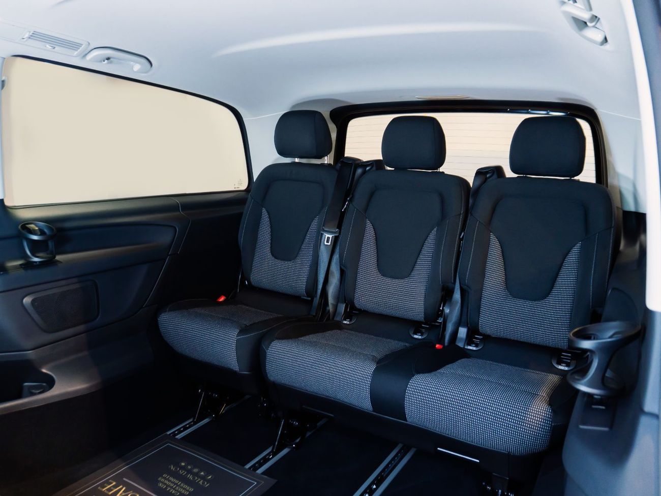 مرسيدس بنز V 300 4,556PM I Brand New I Mercedes-Benz V-Class V300 Style I 2025 I with 2 Years Dealer Warranty