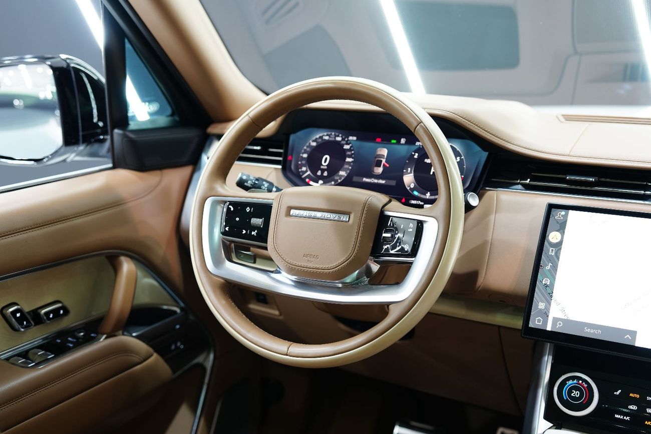 Land Rover Range Rover Vogue SV LWB, Executive Class Rear Seats, Al Tayer Warranty + Service!!