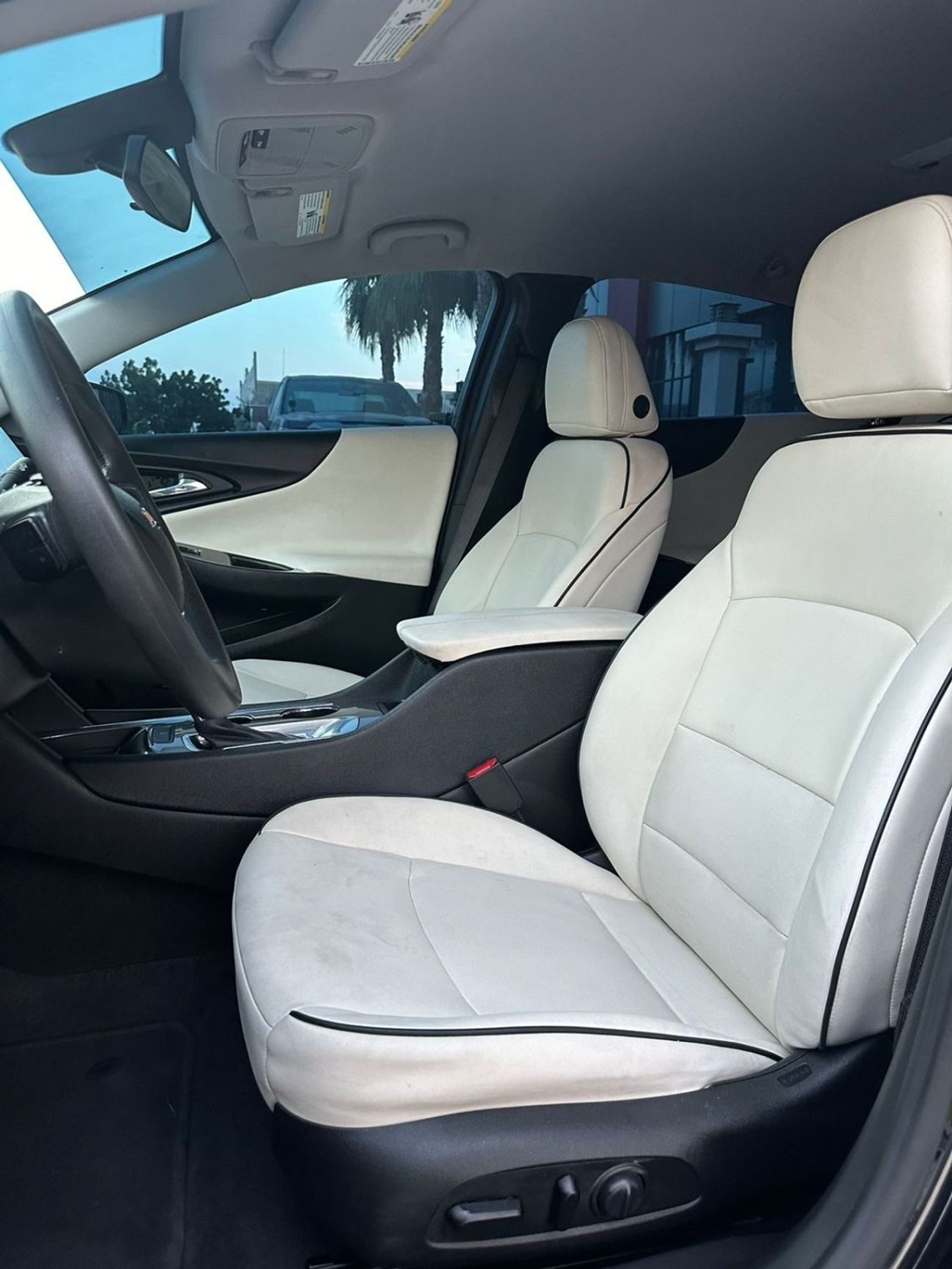 شيفروليه ماليبو شفروليه ماليبو ال تي  موديل : 2020 المطلوب 37,000 درهم  الممشى 98,000 كم  وارد امريكا  ، جلد ، مثبت 