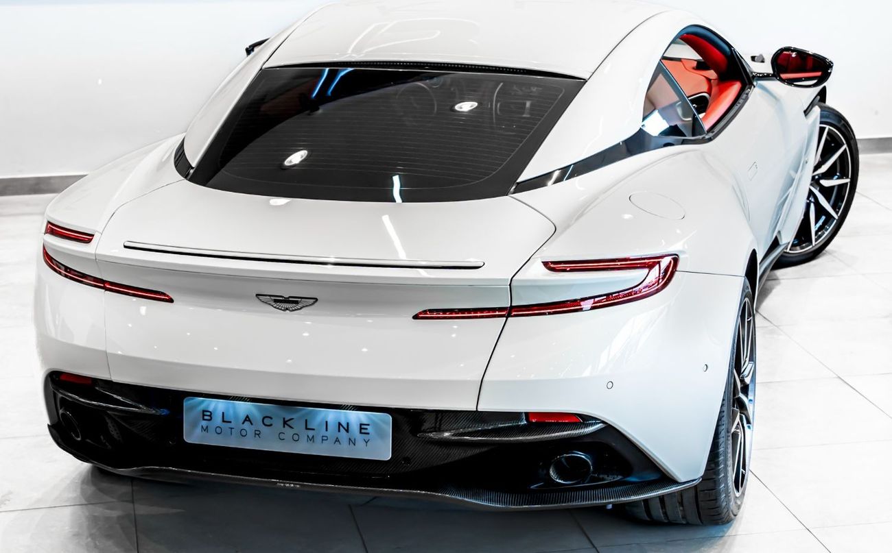 أستون مارتن DB11 Std