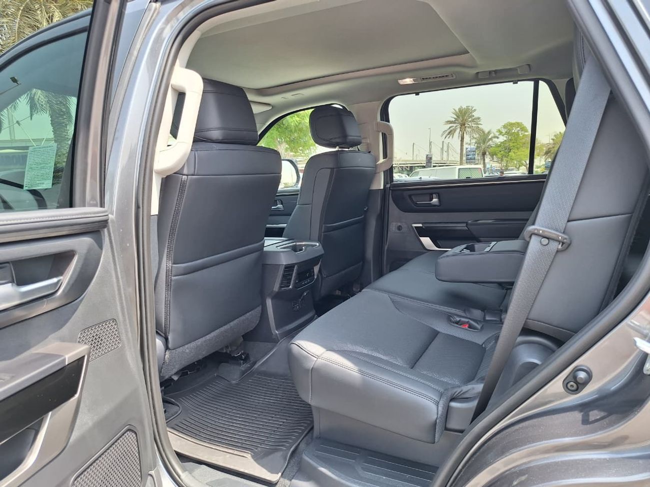 Toyota Sequoia 2024 TOYOTA SEQUOIA 4WD HYBRID 8 SEATER