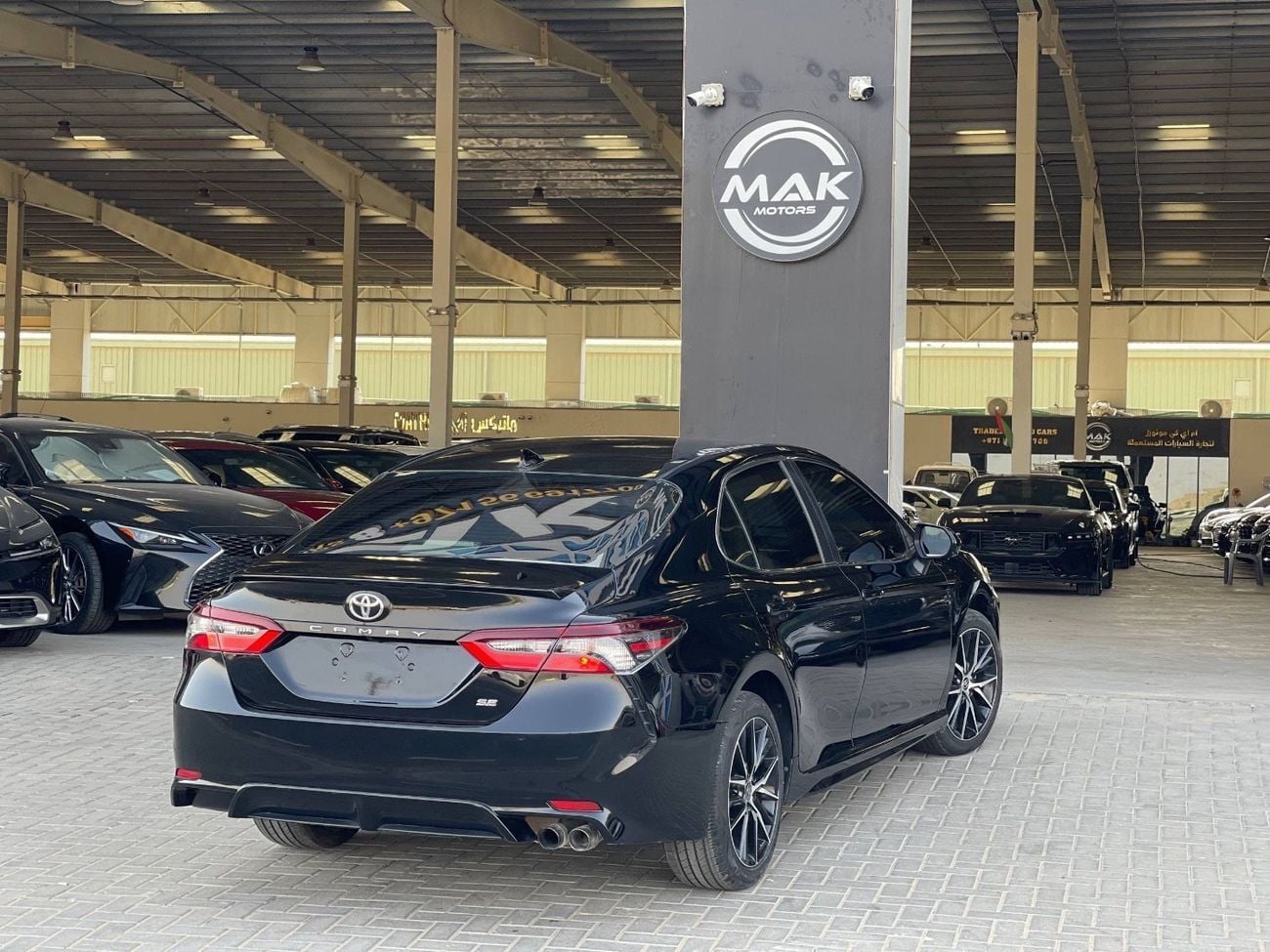 Toyota Camry SE 2.5L (204 HP) RADAR / LINE ASSIST / BLIND SPOTS / RIMS /  LEATHER / CLEAN AND NEAT