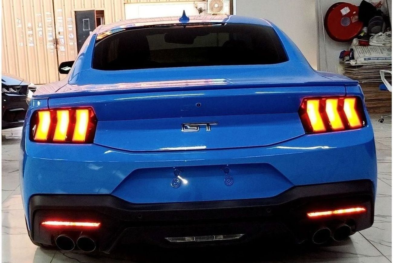 Ford Mustang 5.0L Fastback GT Premium