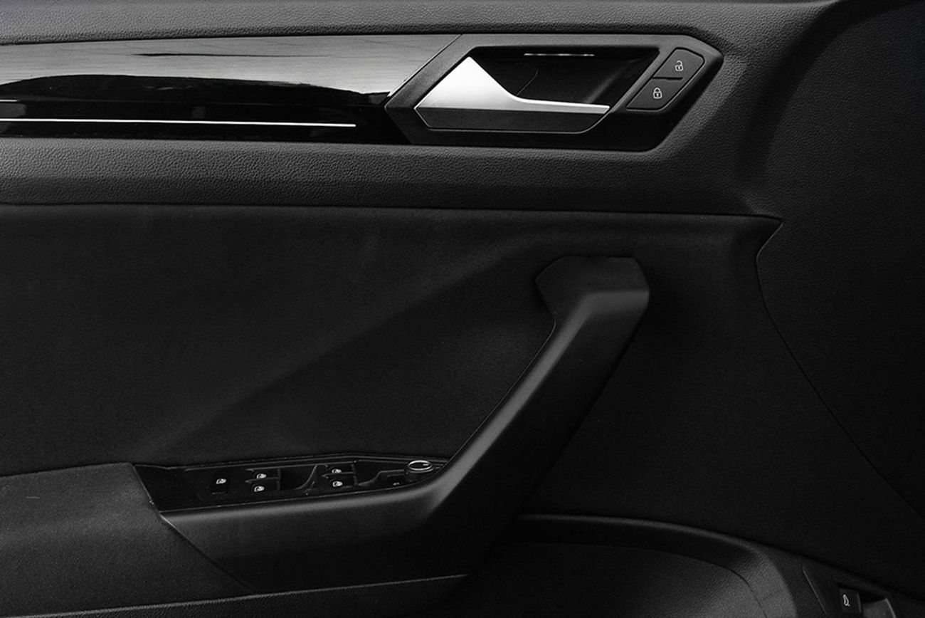 فولكس واجن T ROC Sport Black Edition  1.4