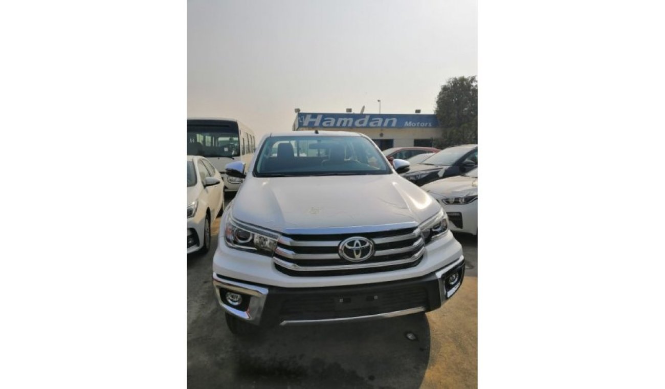 Toyota Hilux 2.7 full option automatic