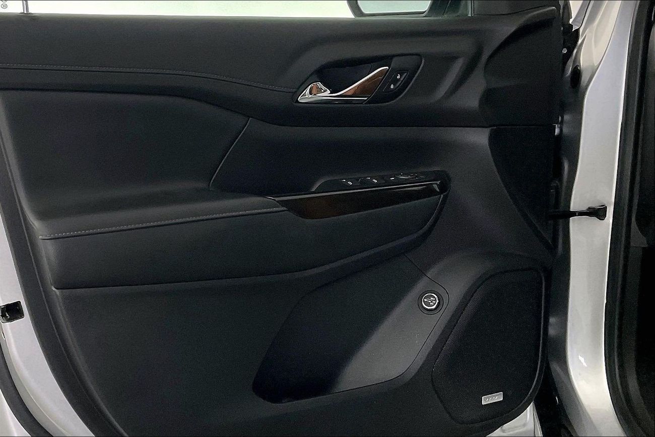 جي أم سي أكاديا AT4 | National Day Celebration | شامل الضمان | 0 ﺪﻔﻋﺓ ﺃﻮﻟﻯ