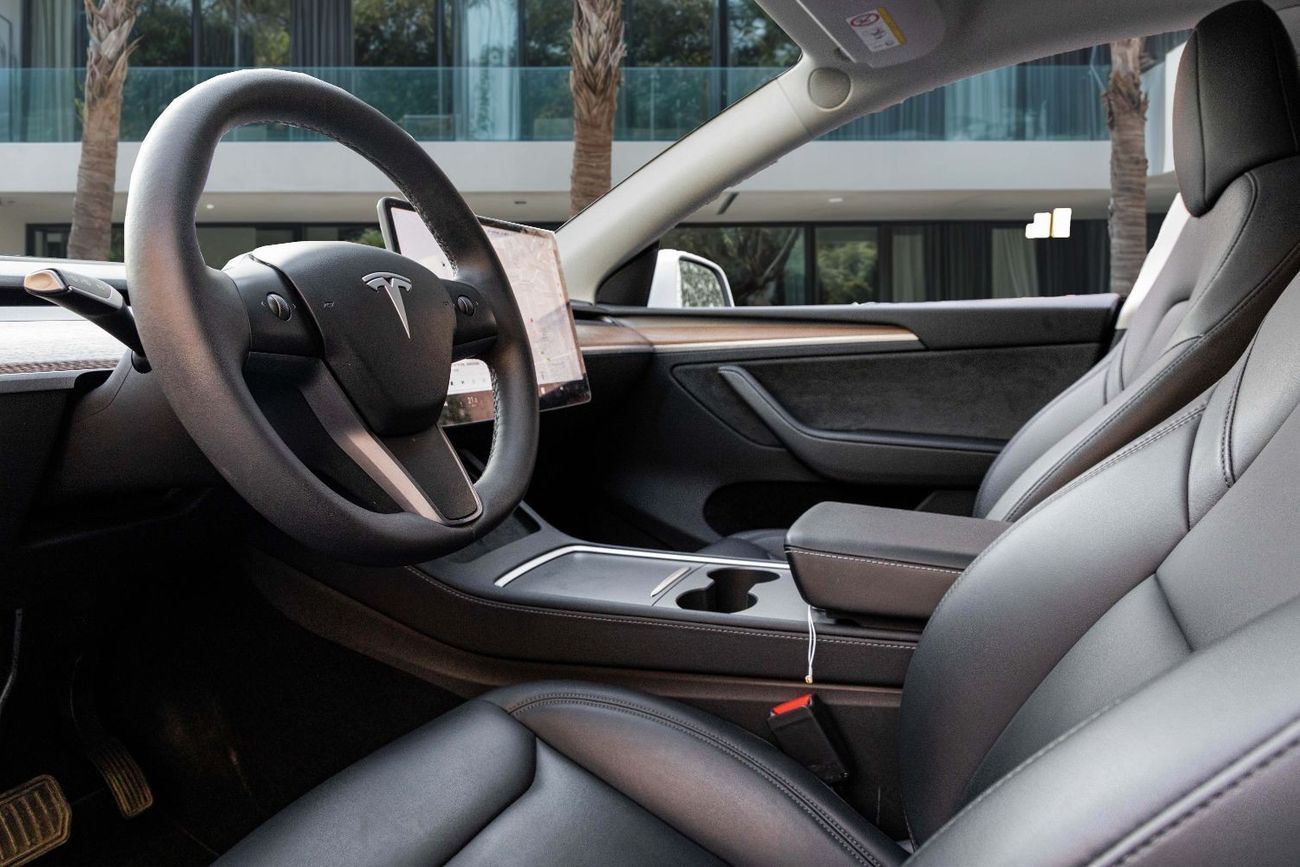 Tesla Model Y | 2,840 P.M  | 0% Downpayment | Agency Warranty!