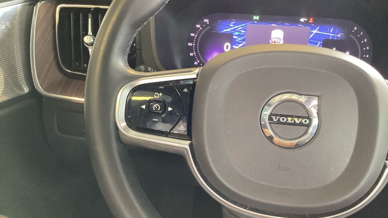 Volvo XC60 2.0 B5 P MHEV ULTIMATE BRIGHT 4WD AUTO | Guaranteed Warranty | 0 Down Payment