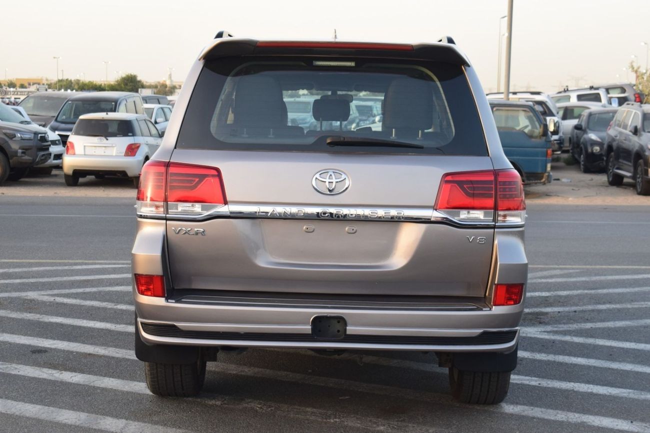 تويوتا لاند كروزر Toyota Landcruiser VXR Diesel RHD V8 Full Option