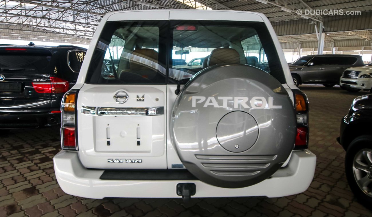 Nissan Patrol Safari