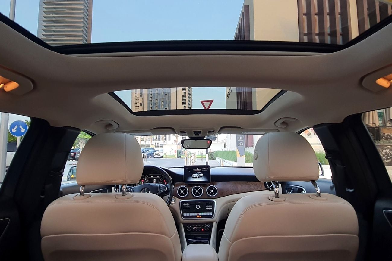 مرسيدس بنز GLA 250 STD