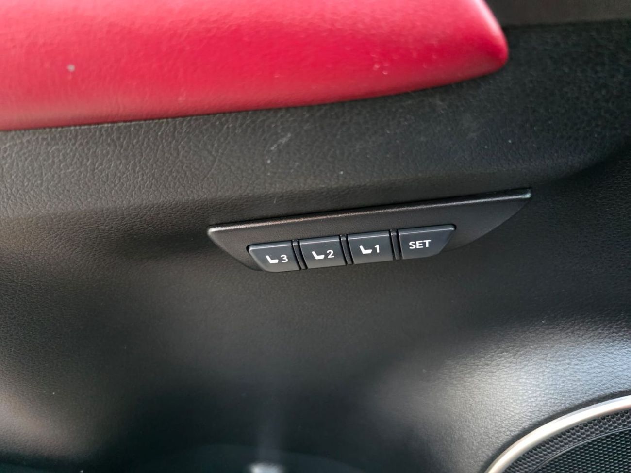 Lexus NX300 2021 Model Lexus NX300 Sunroof , 360 camera and trunk automatic