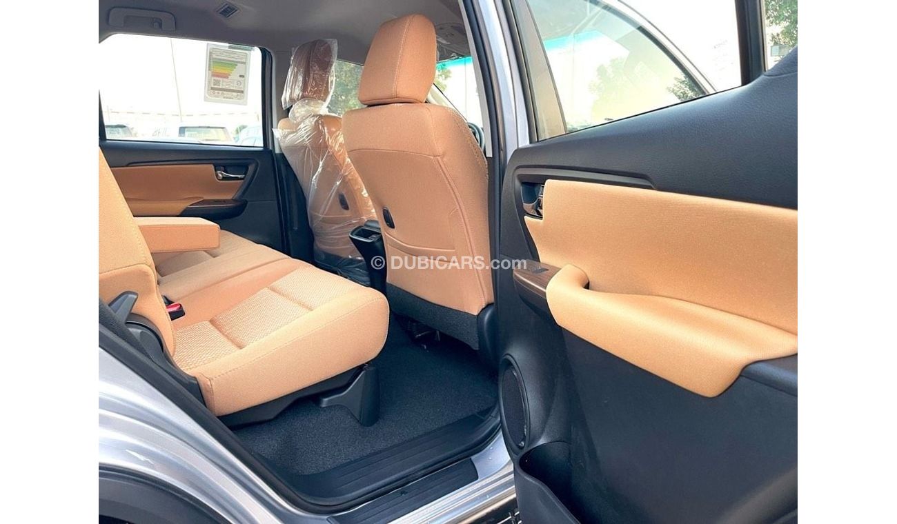 Toyota Fortuner 2022 - 2.7L Petrol, Alloy Rims, DVD Camera, Rear A/C, Four Wheel Drive
