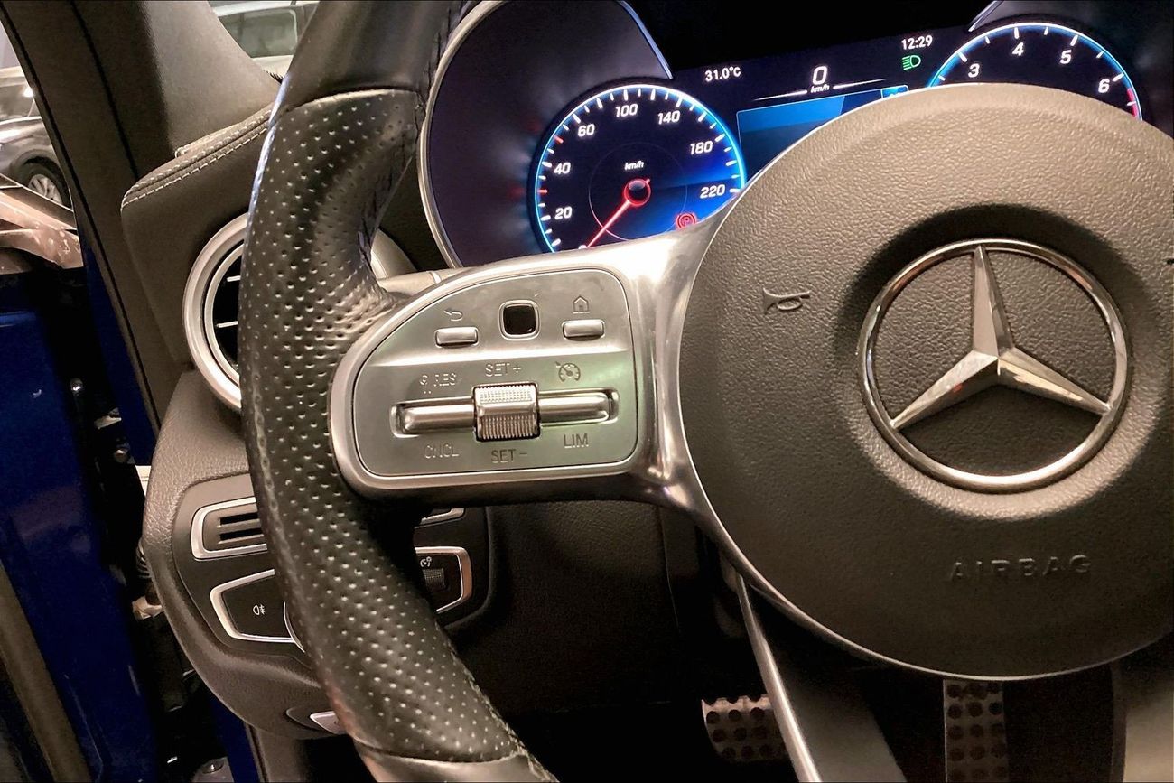 مرسيدس بنز C 200 Premium (AMG Line) | شامل الضمان | 0 ﺪﻔﻋﺓ ﺃﻮﻟﻯ