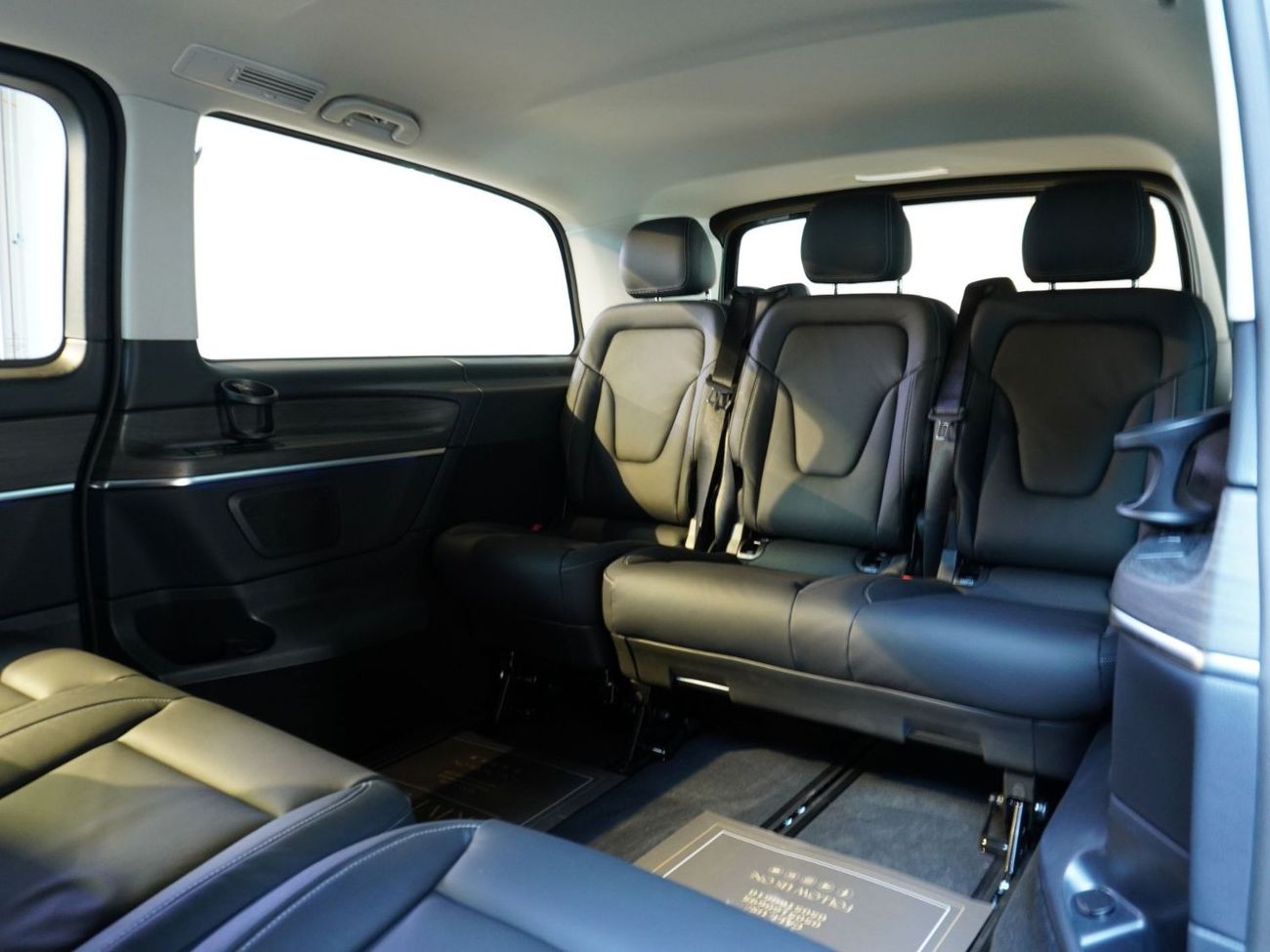 Mercedes-Benz V 220 4,990PM I BRAND NEW I MERCEDES-BENZ I V-CLASS V220 EXTRA LONG I AVANTGARDE I  with agency warranty &