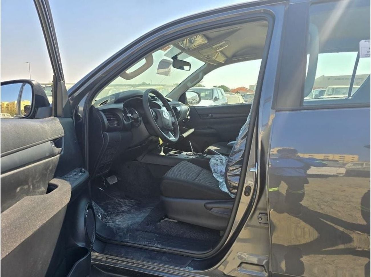 Toyota Hilux DLX 2.4L Automatic Mid Option 4WD Double Cabin Wide Body * SPECIAL OFFER FOR AFRICA*