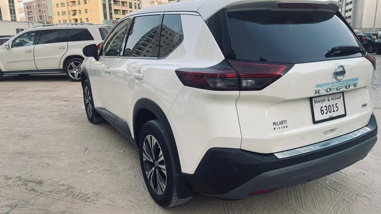 Nissan Rogue SV Mid Option