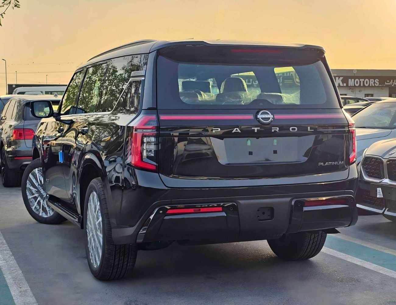 Nissan Patrol LE PLATINUM TWIN TURBO / 3.5 V6 PETROL/FULL OPTION WITH RR ENTERTAINMENT SCREEN (CODE # LE PLATINUM)