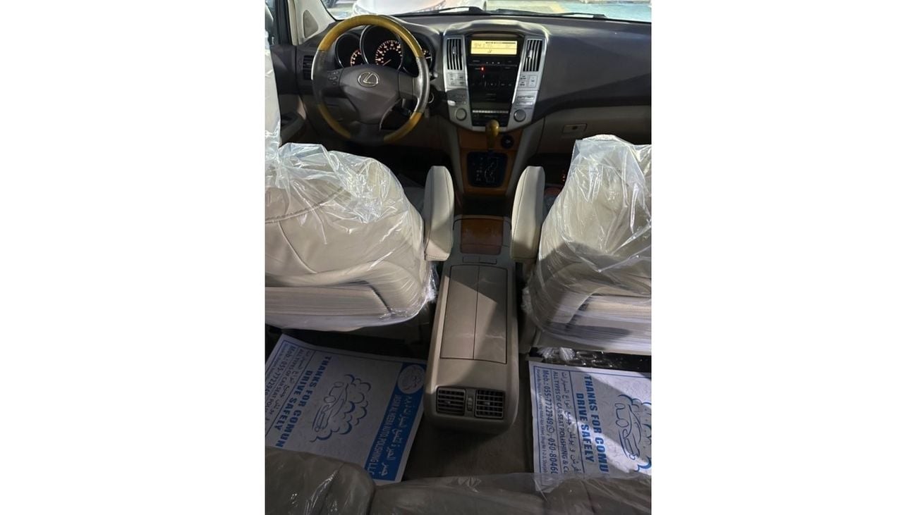 لكزس RX 330 2005 لكزس RX 330 مع الحد الأدنى من الأضرار، السيارة في حالة جيدة.