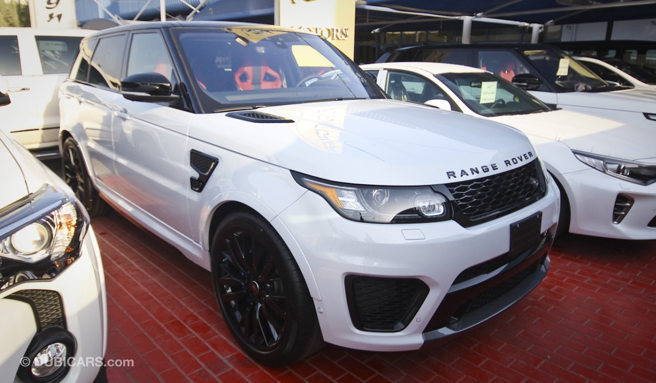 Land Rover Range Rover Sport SVR