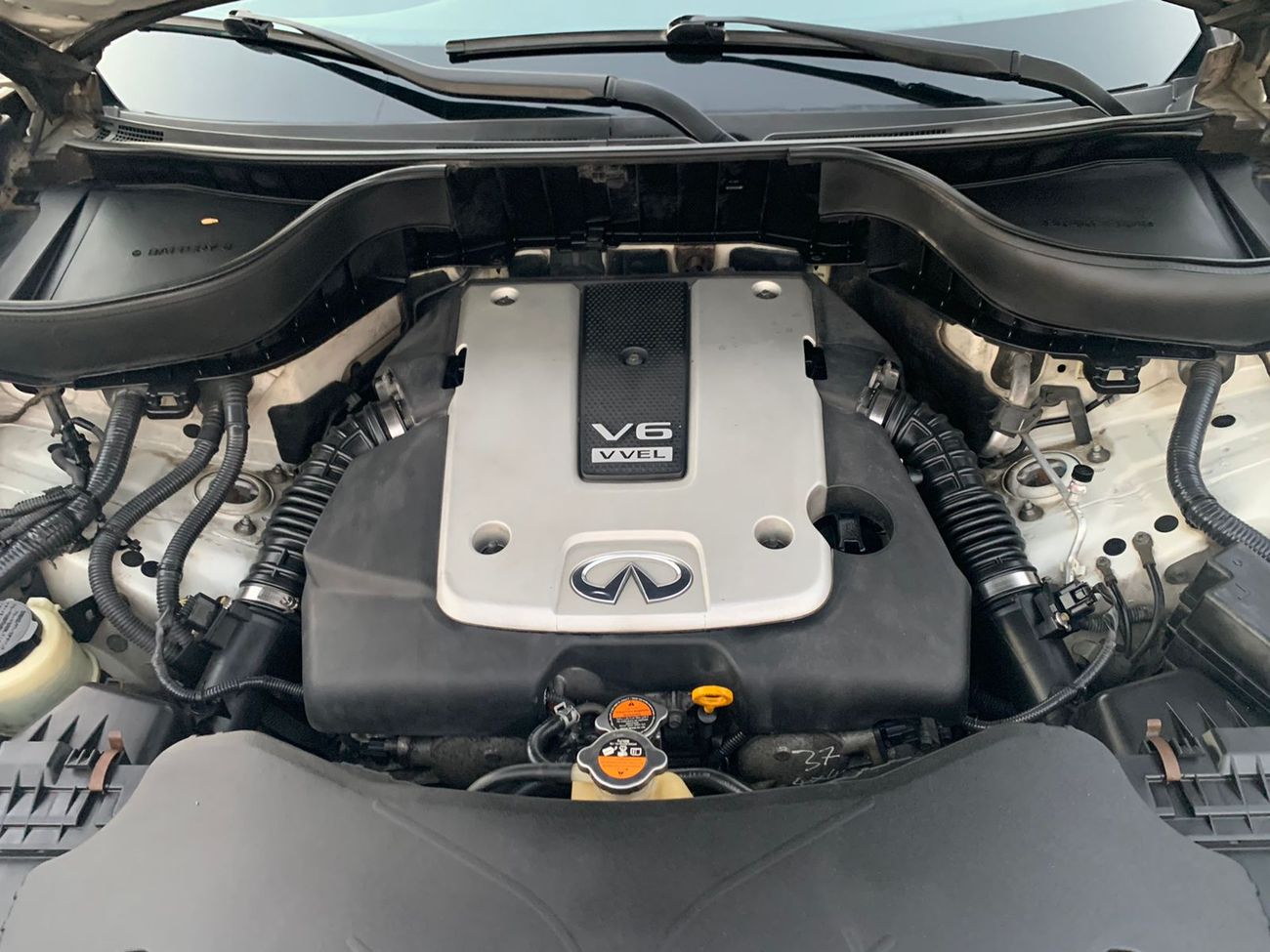 Infiniti QX70 Infiniti QX70 S