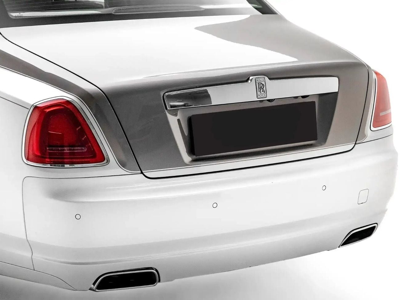 Rolls Royce Ghost Silver Badge