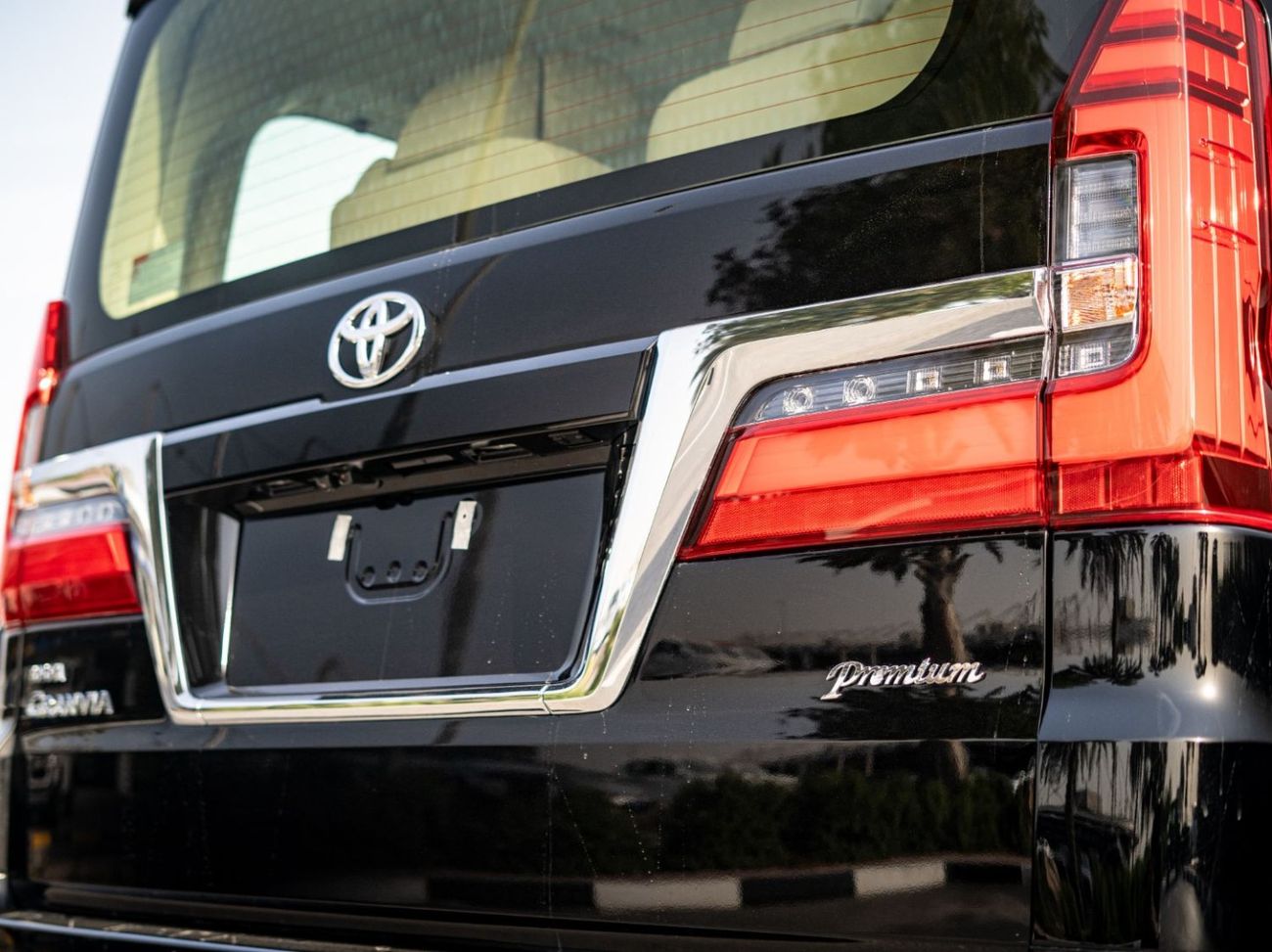 Toyota Granvia Premium V6 3.5L Petrol 2025YM